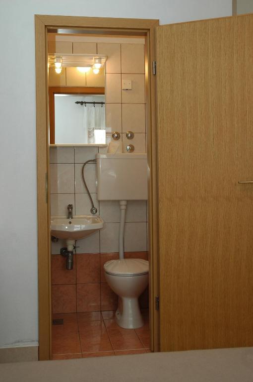Apartments Jurina Krk Town Habitación foto